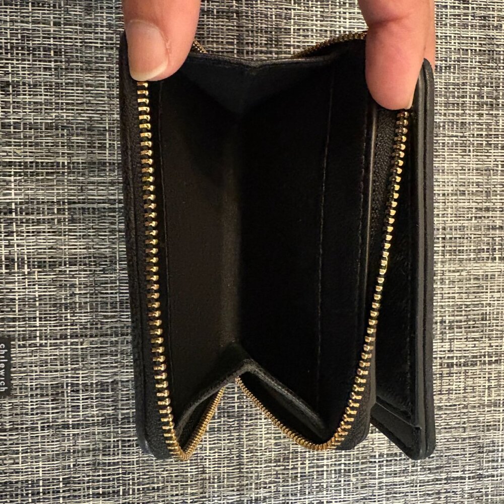 Tory Burch Bifold Wallet - Picture 5 of 5